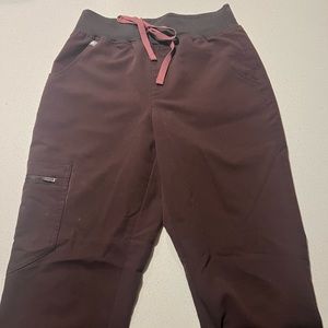 Figs dark Purple Zamora Joggers in XS petite